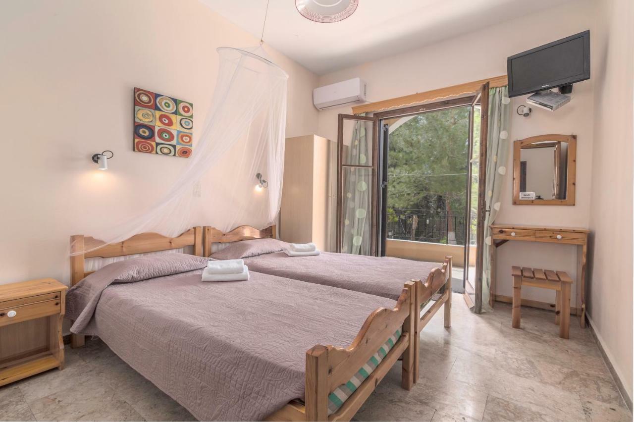 Andreas Apartments Agios Georgios Pagon Exterior foto