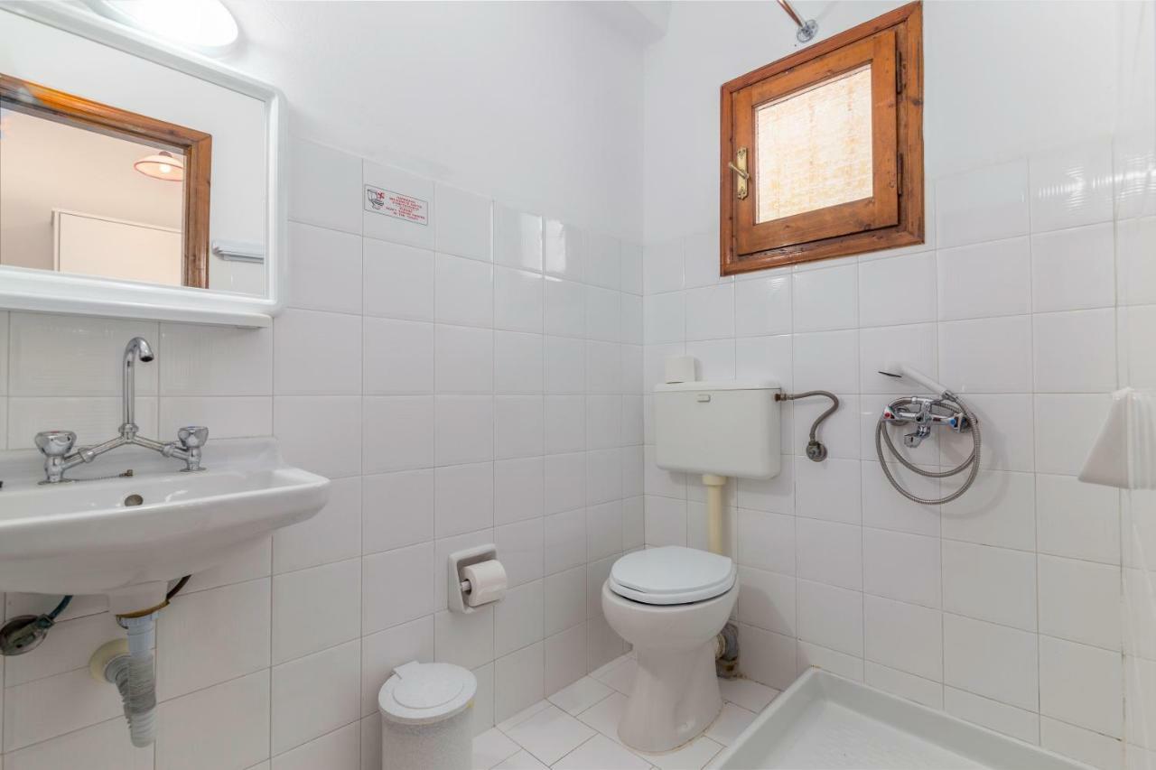 Andreas Apartments Agios Georgios Pagon Exterior foto