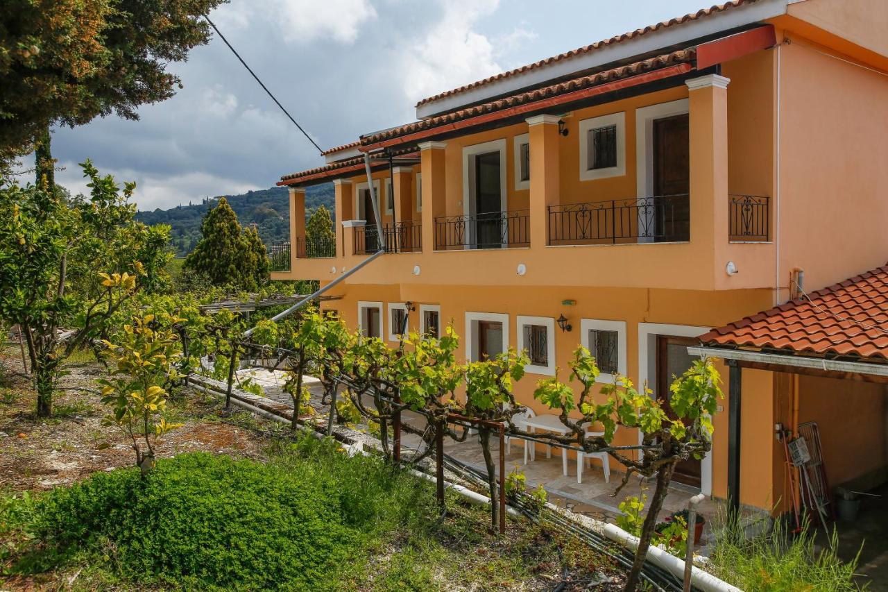 Andreas Apartments Agios Georgios Pagon Exterior foto